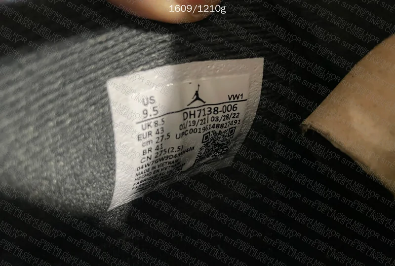 Air Jordan 4 'Black and Light Steel' (DH7138-006)