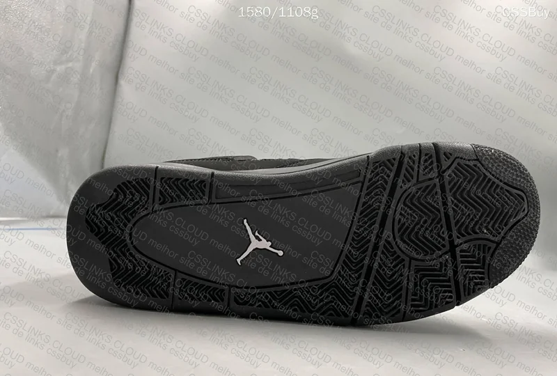 Air Jordan 4 'Black Cat'