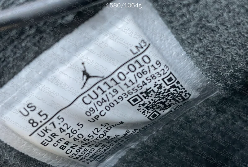 Air Jordan 4 Black Cat 3