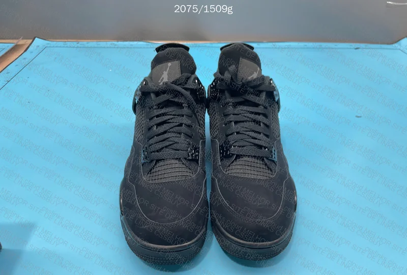 Air Jordan 4 Black Cat 4
