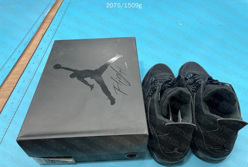 Air Jordan 4 Black Cat 7