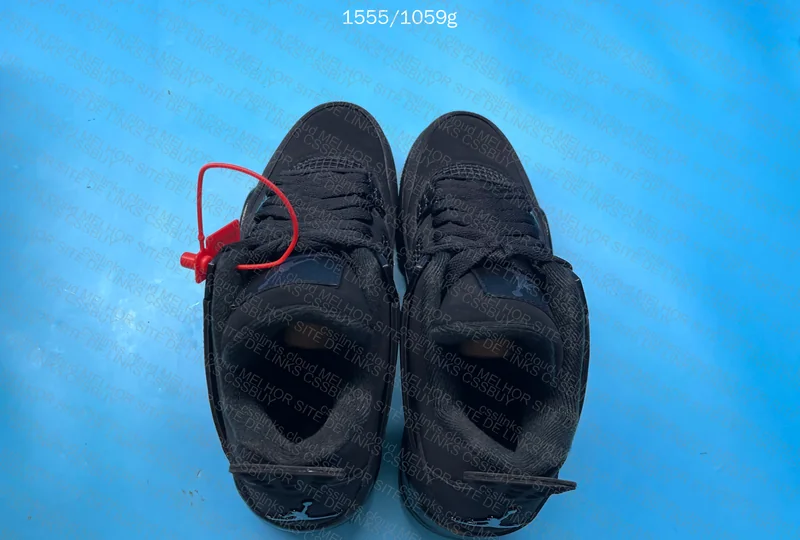 Air Jordan 4 Black Cat