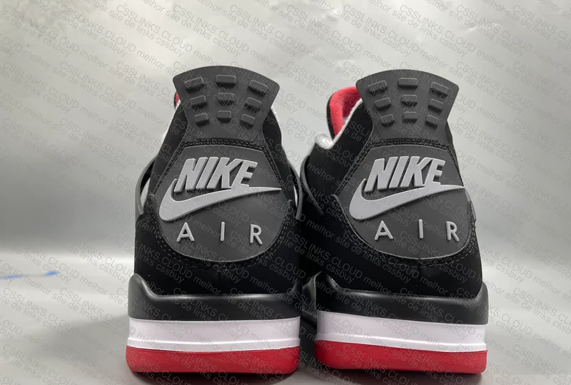 Air Jordan 4 Bred