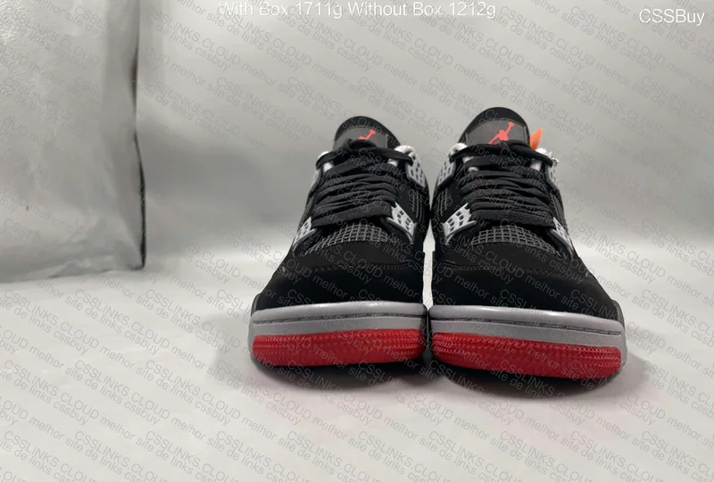 Air Jordan 4 Bred 3