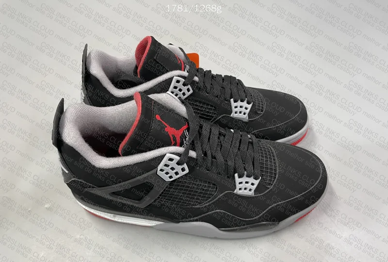 Air Jordan 4 Bred