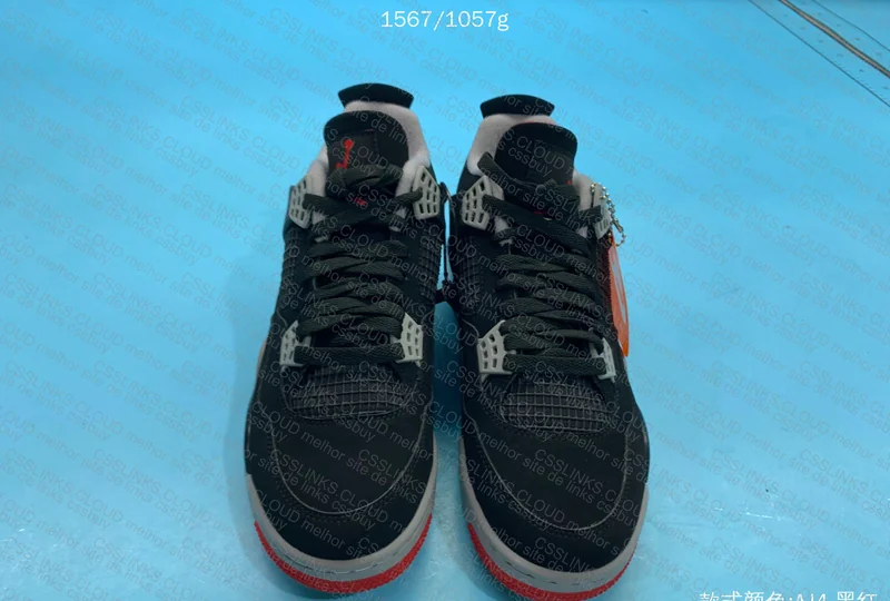 Air Jordan 4 Bred