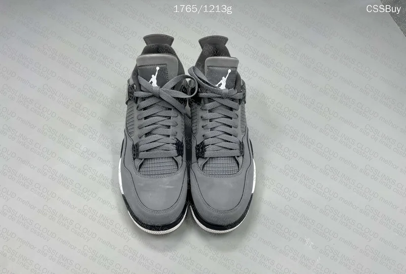 Air Jordan 4 (Cool Grey)