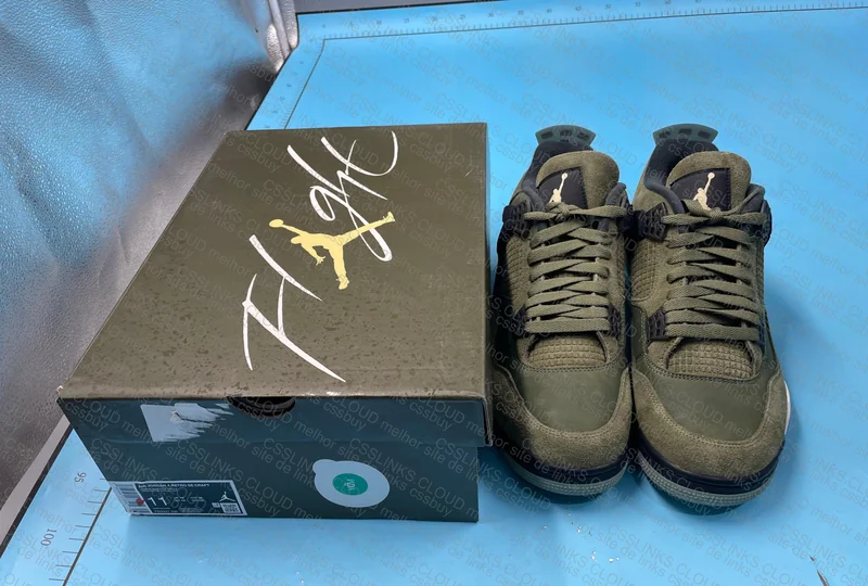 Air Jordan 4 Craft Olive 3