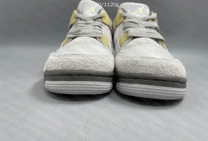 Air Jordan 4 Craft Photon Dust (help)