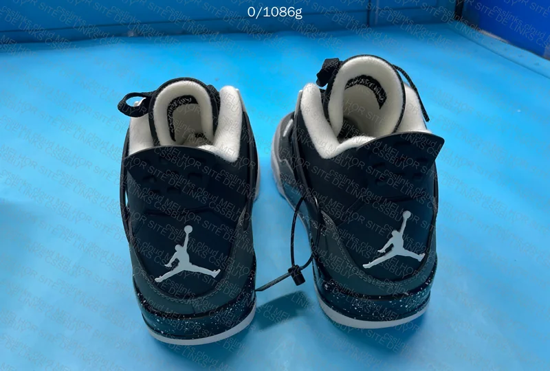 Air Jordan 4 Fear 2