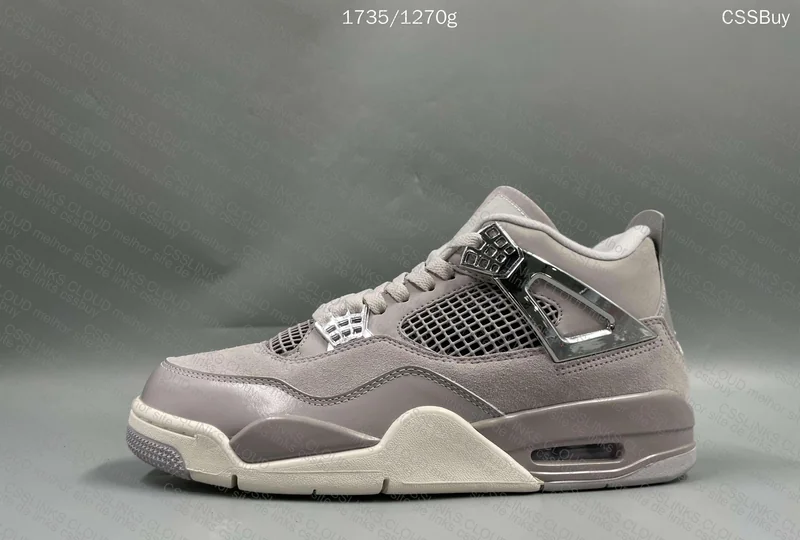 Air Jordan 4 Frozen Moments 3