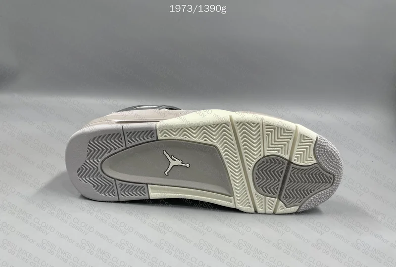 Air Jordan 4 Frozen Moments 5