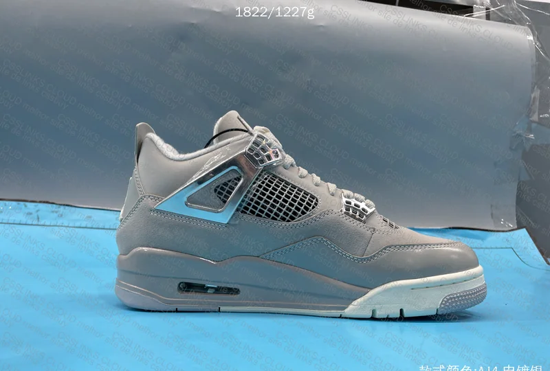 Air Jordan 4 Frozen Moments 10