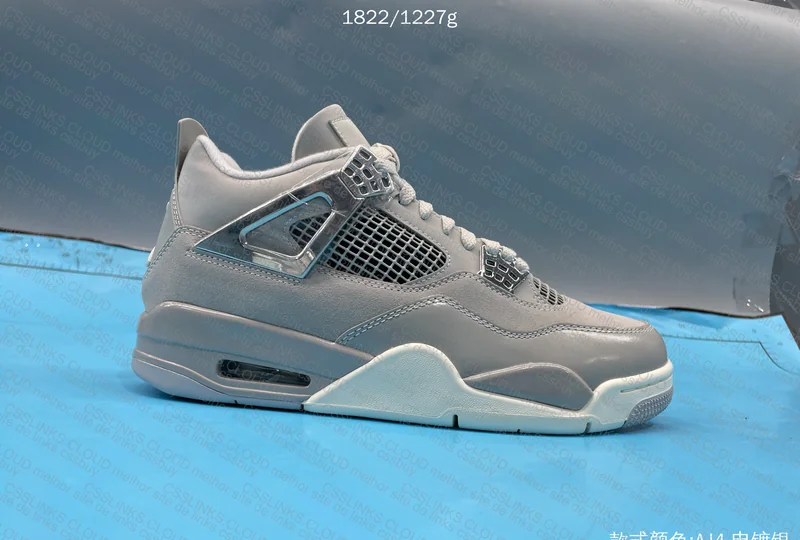 Air Jordan 4 Frozen Moments 7