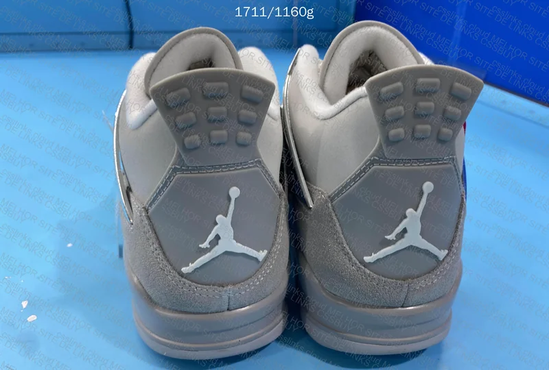 Air Jordan 4 Frozen Moments 2