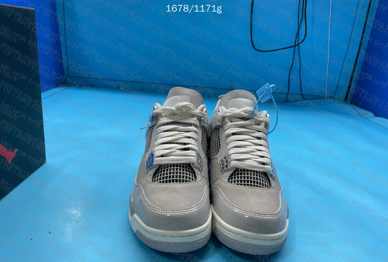 Air Jordan 4 Frozen Moments 5
