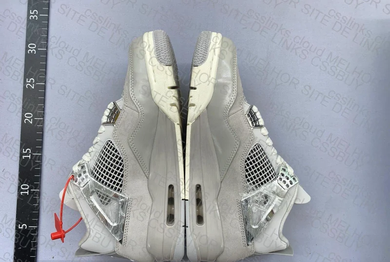 Air Jordan 4 Frozen Moments 2