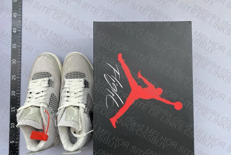 Air Jordan 4 Frozen Moments 5