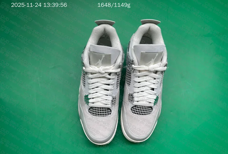 Air Jordan 4 Frozen Moments KZ/KX