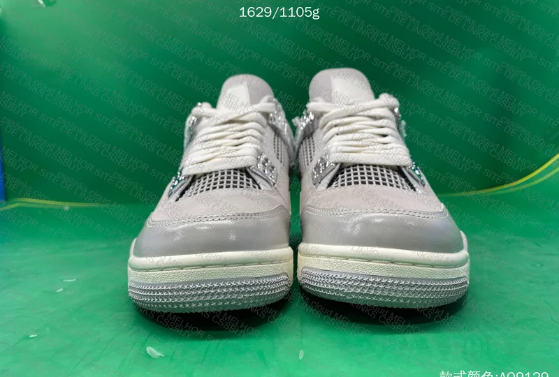 Air Jordan 4 Frozen Yolo 5
