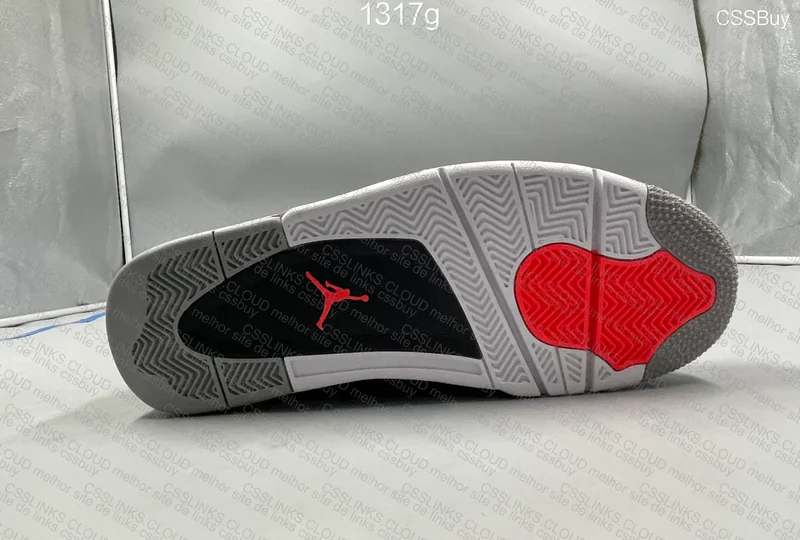 Air Jordan 4 Infrared 4