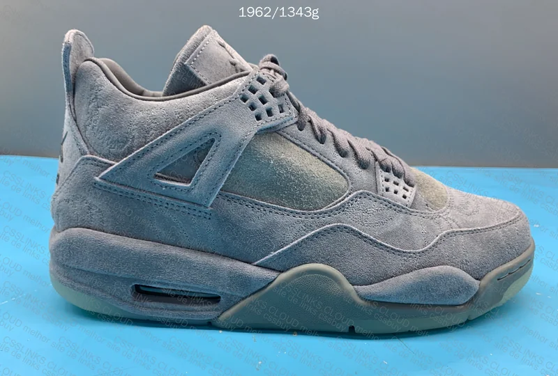 Air Jordan 4 KAWS 3