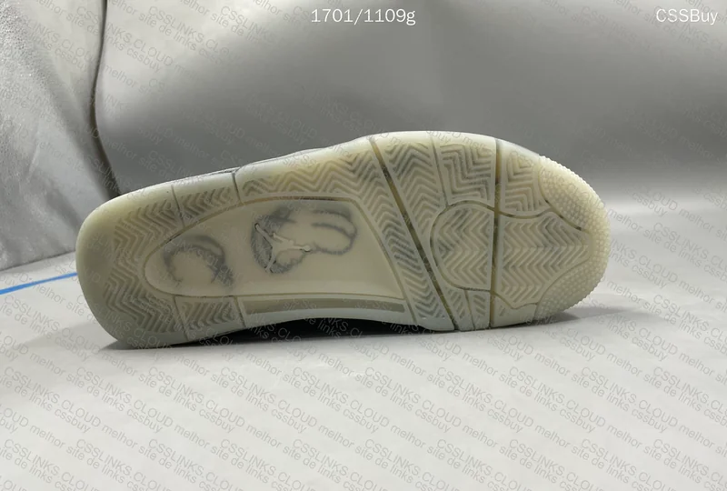 Air Jordan 4 KAWS GX Special Offer