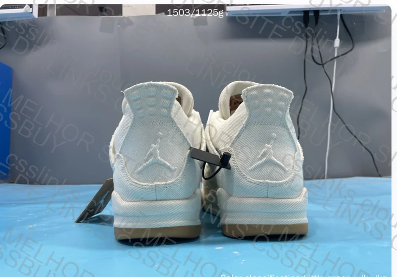 Air Jordan 4 Levis 3