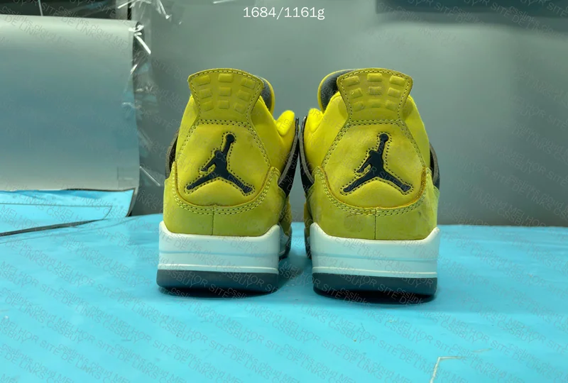Air Jordan 4 Lightning 3