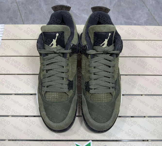 Air Jordan 4 Medium Olive