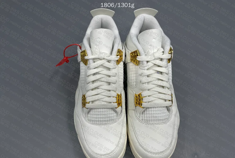 Air Jordan 4 Metallic Gold 2