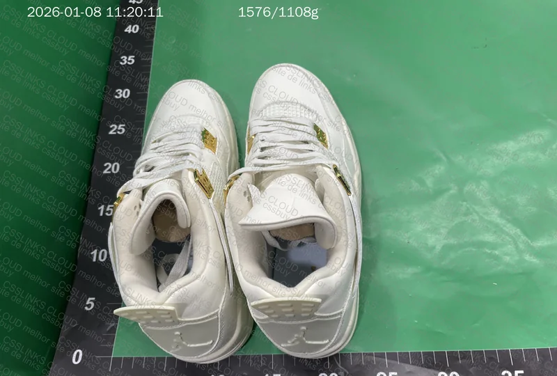 Air Jordan 4 Metallic Gold 2