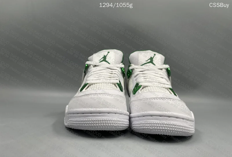 Air Jordan 4 Metallic Green 2