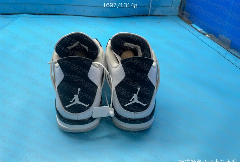 Air Jordan 4 Military Black 9