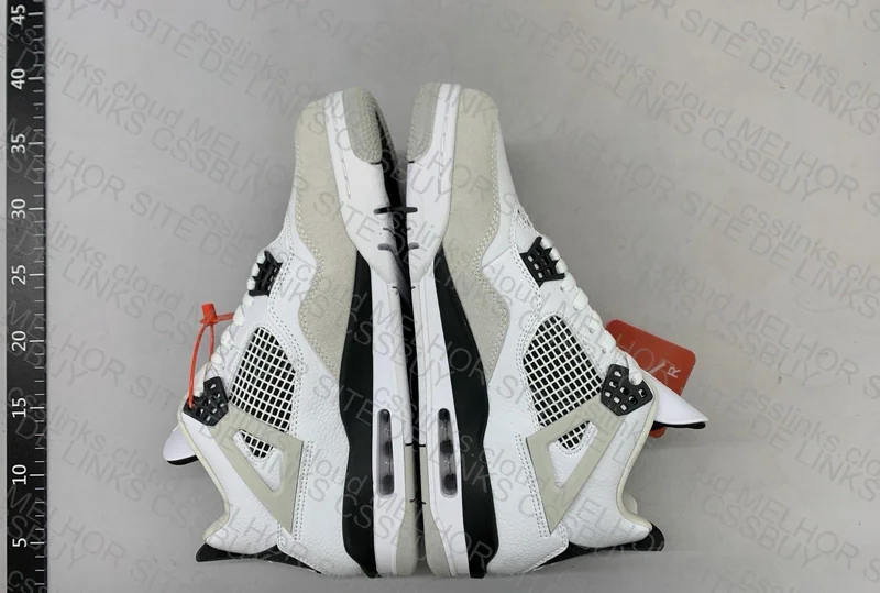 Air Jordan 4 Military Black