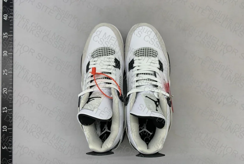Air Jordan 4 Military Black 3