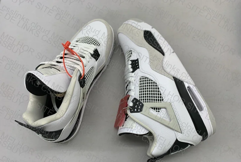 Air Jordan 4 Military Black 4