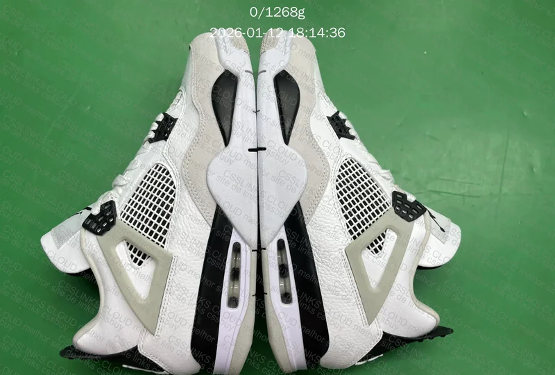 Air Jordan 4 Military Black 3