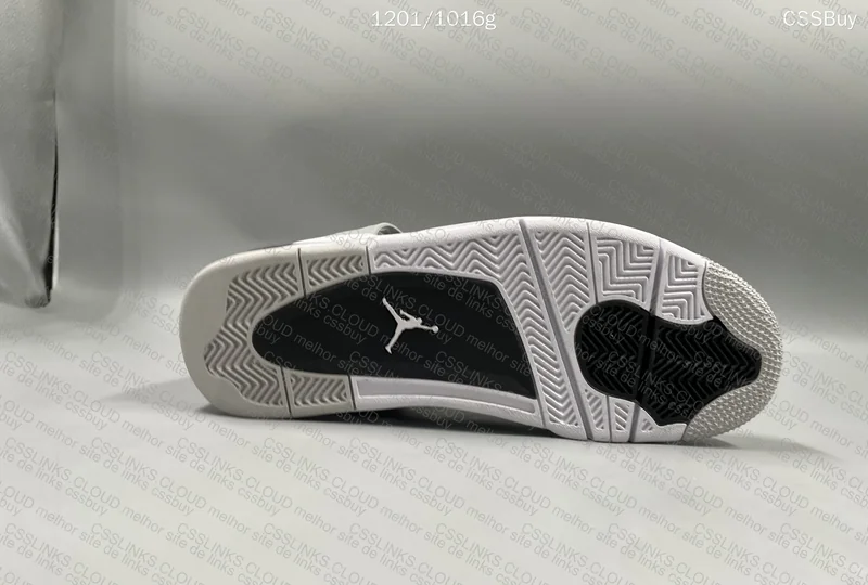 Air Jordan 4 Military Black from 110y 6