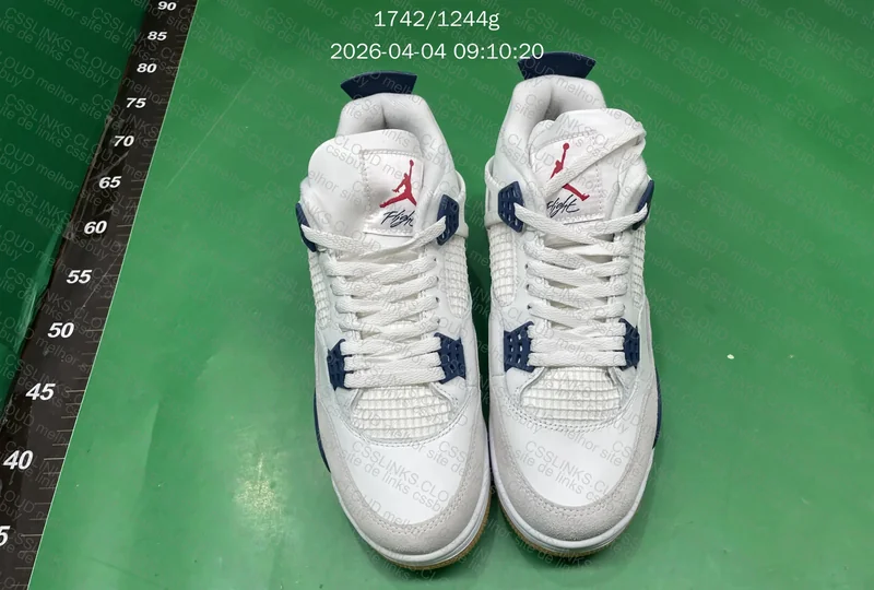 Air Jordan 4 Navy