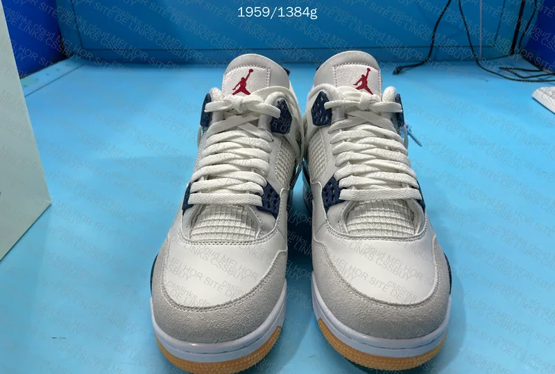 Air Jordan 4 Navy GX 3