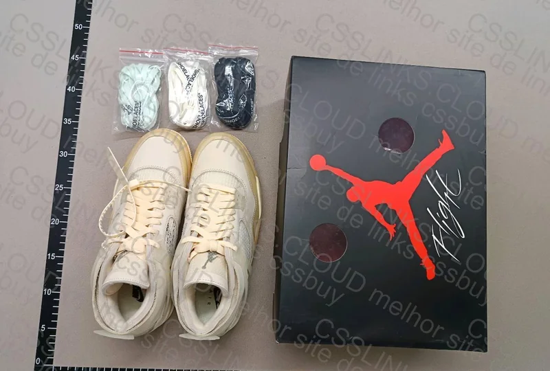 Air Jordan 4 Off Whites