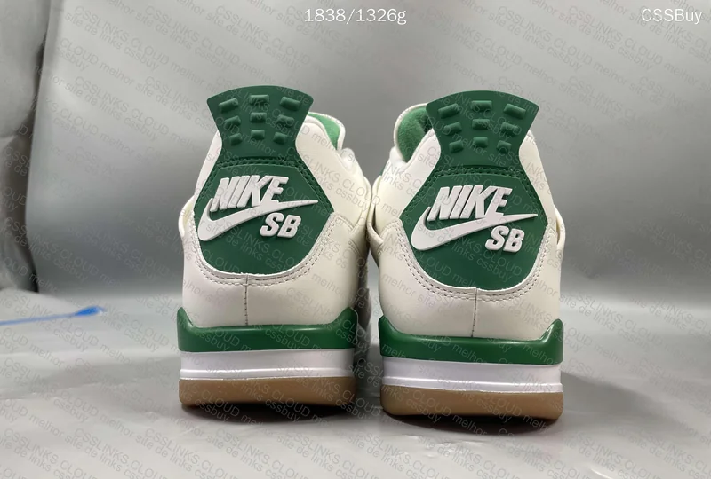 Air Jordan 4 Pine Green 3