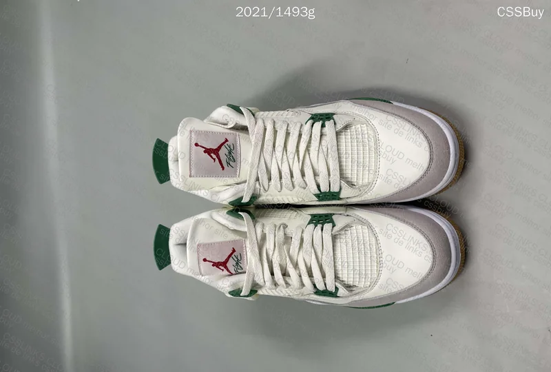Air Jordan 4 Pine Green