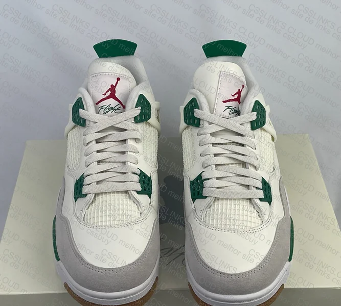 Air Jordan 4 - Pine Green 4