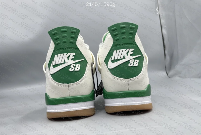 Air Jordan 4 Pine Green 2