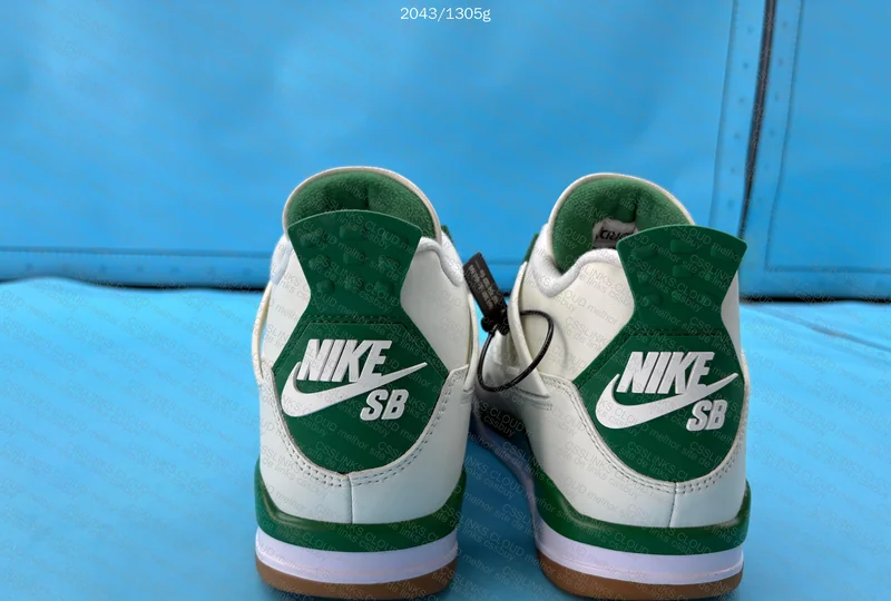 Air Jordan 4 Pine Green