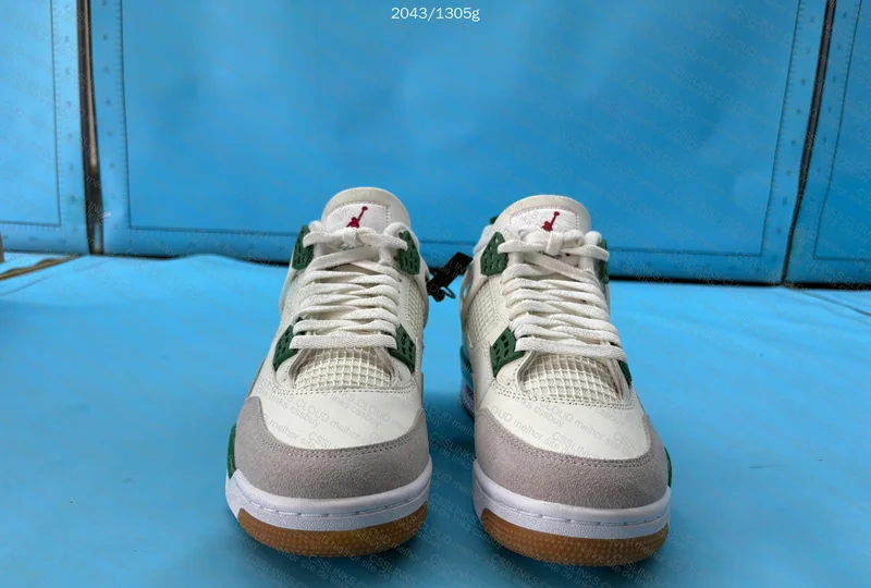 Air Jordan 4 Pine Green 2