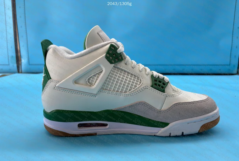 Air Jordan 4 Pine Green 4