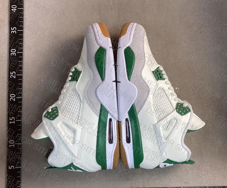 Air Jordan 4 Pine Green 2
